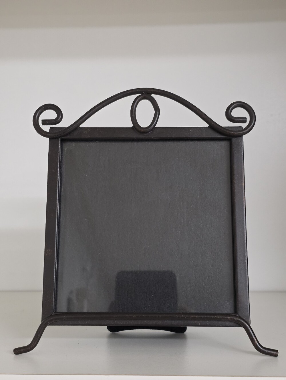 Fetco Home Decor Black Ornate Scroll Picture Frame